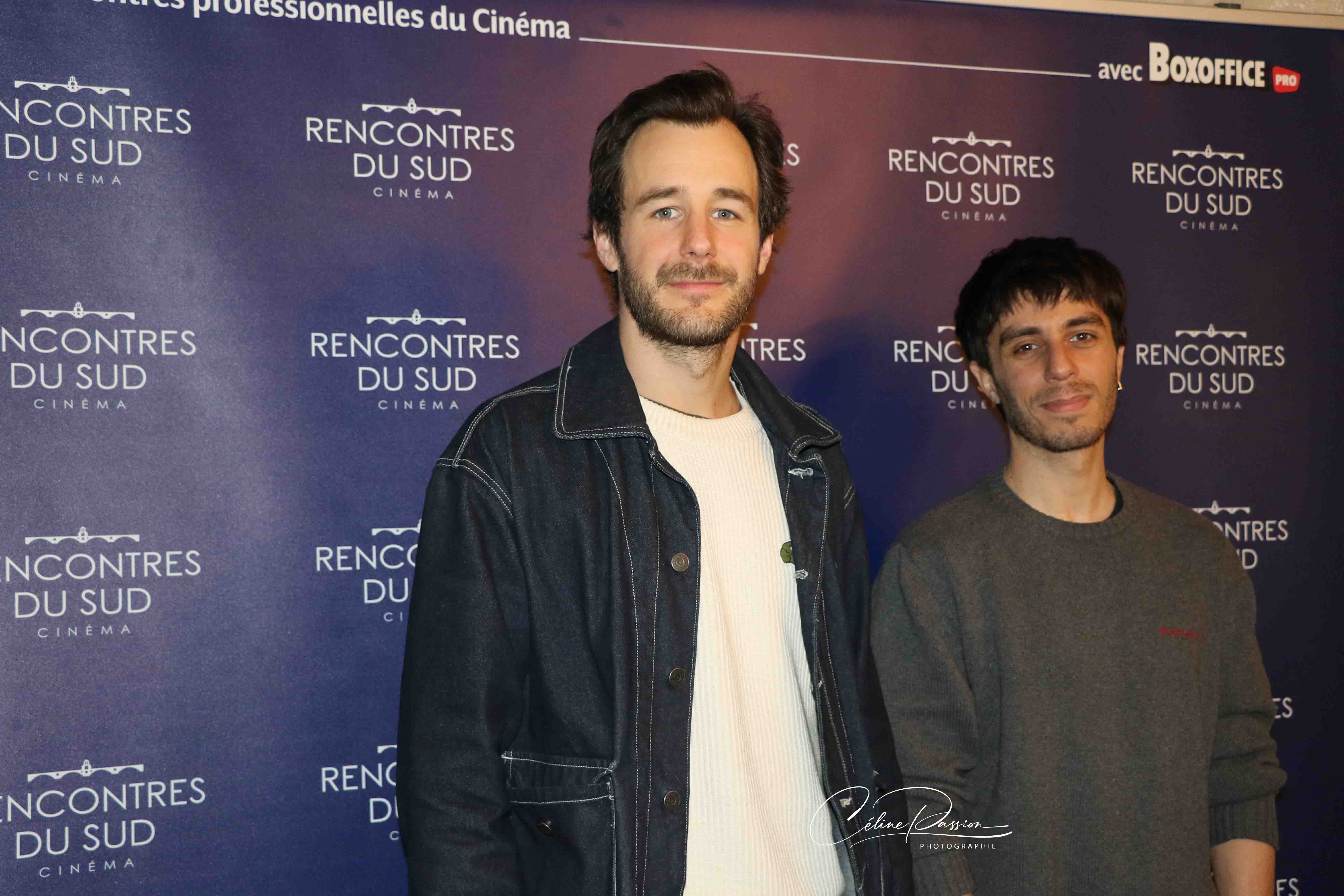 Les deux réalisateurs Martin Darondeau, Bertrand Usclat du film"De la comédie Française"