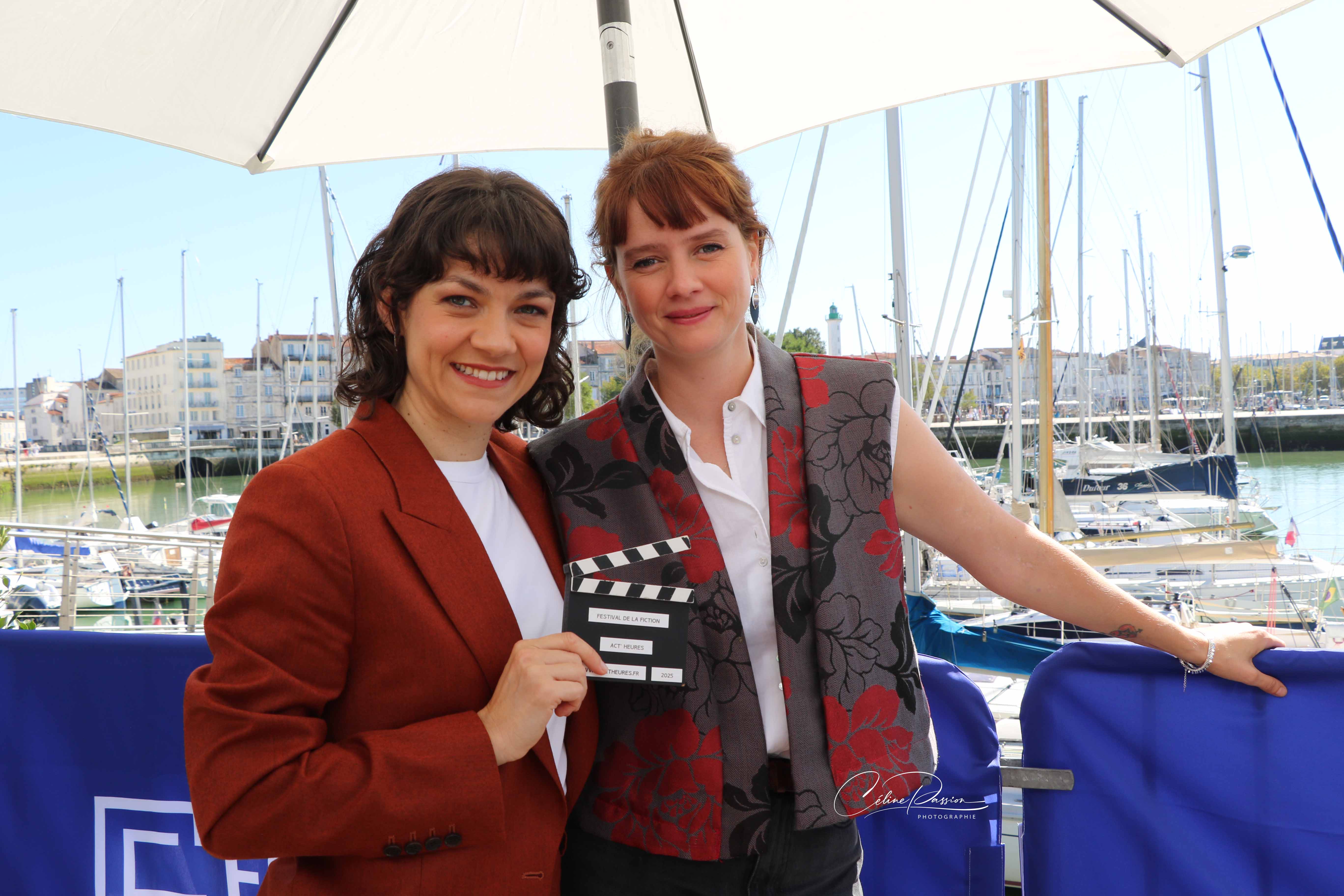 Olivia Ross et Pauline Etienne comédiennes pour la série Les sentinelles de Studio Canal