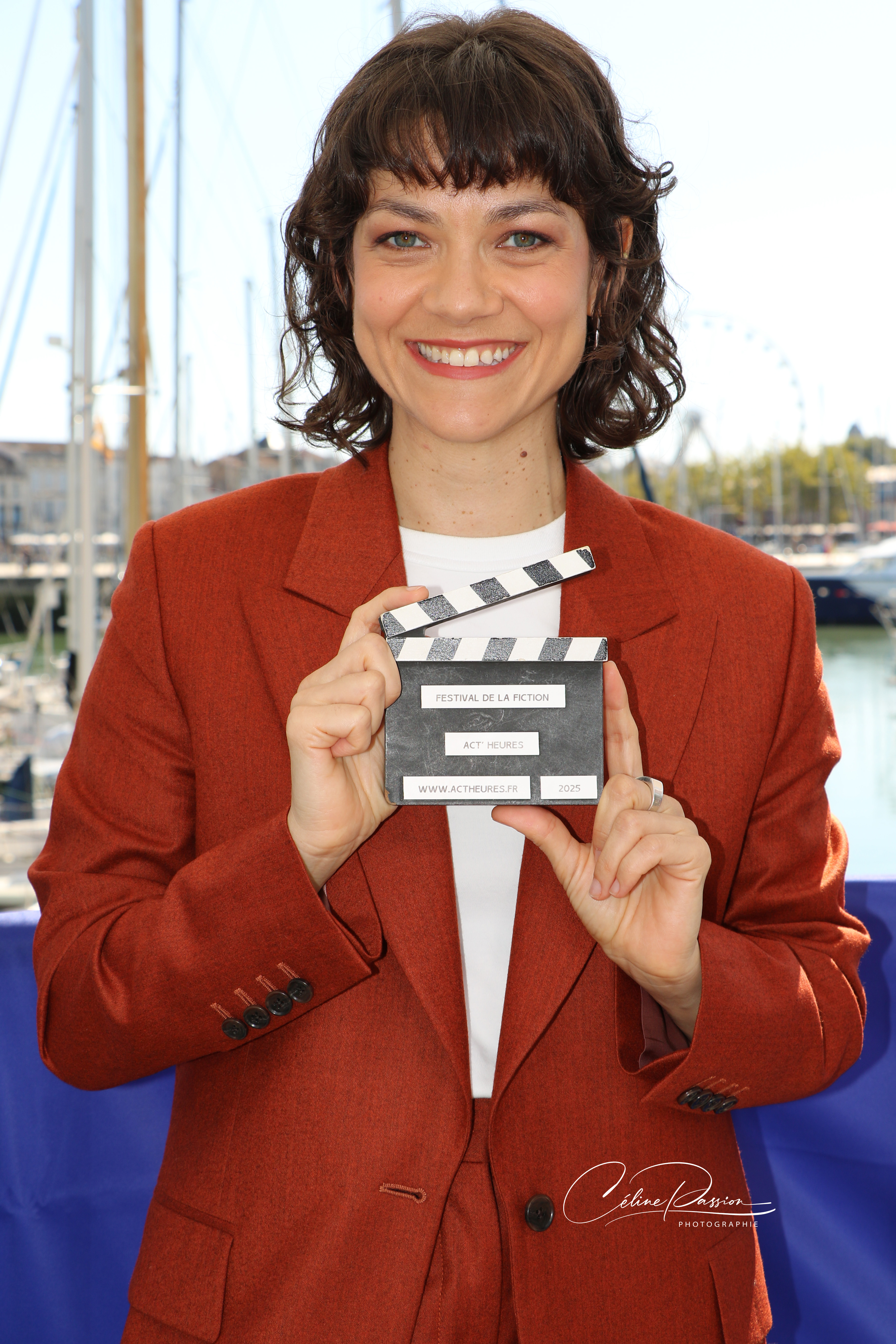 Olivia Ross comédienne pour la série Les sentinelles de Studio Canal