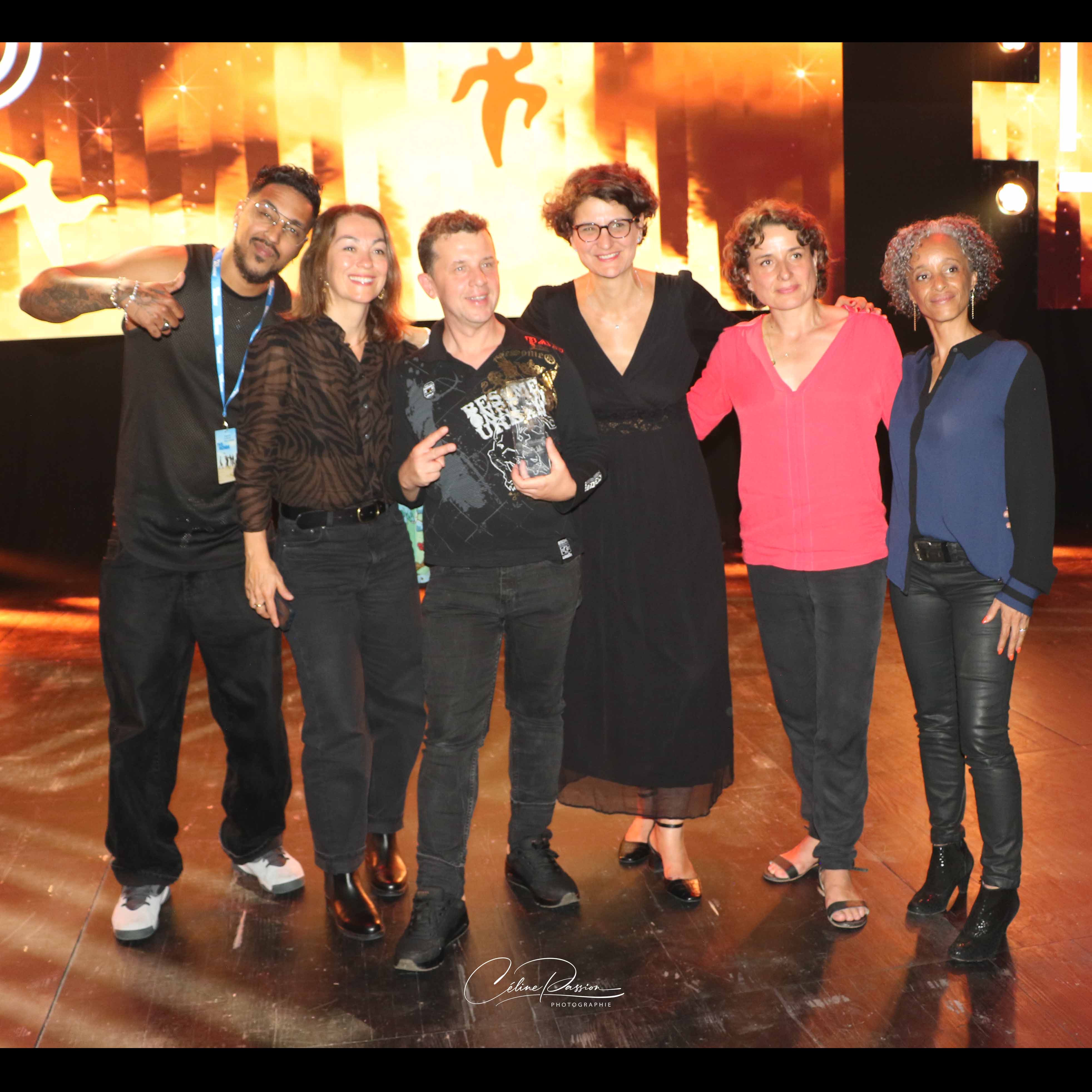 équipe Battle La Renyon  avec leur trophée